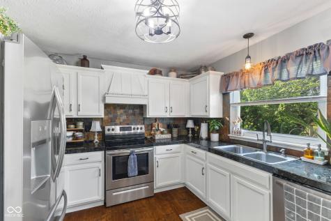12403 Carriage Stone Drive Fishers IN 46037