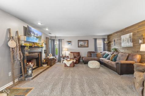 12403 Carriage Stone Drive Fishers IN 46037