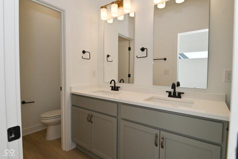 2434 Winthrop Avenue Indianapolis IN 46205