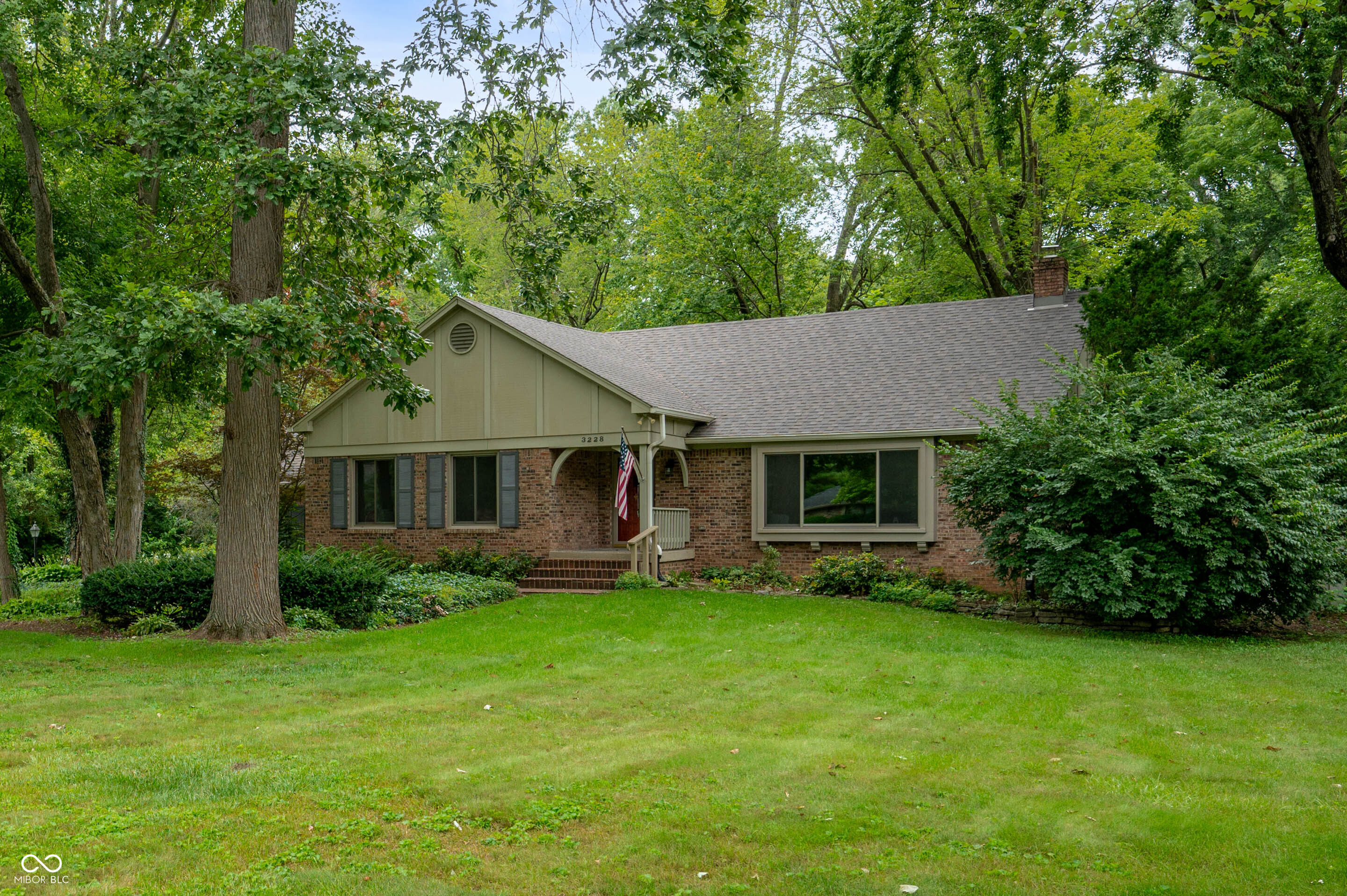 3228 E 69th Street Indianapolis IN 46220