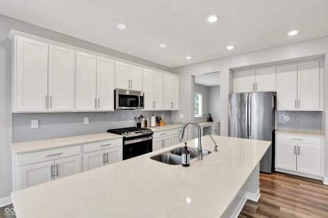16598 Dominion Drive Fortville IN 46040