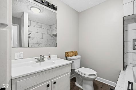 1325 S K Street Elwood IN 46036