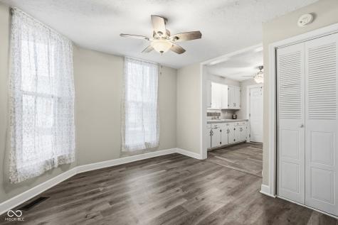 1325 S K Street Elwood IN 46036
