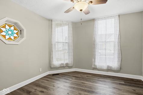 1325 S K Street Elwood IN 46036