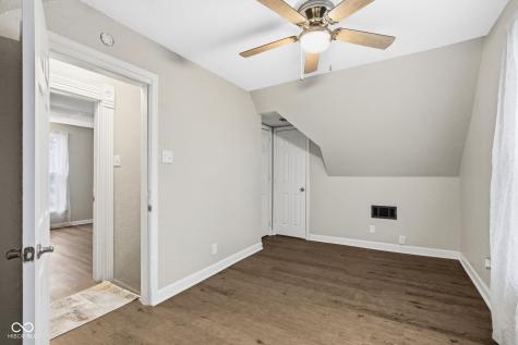 1325 S K Street Elwood IN 46036