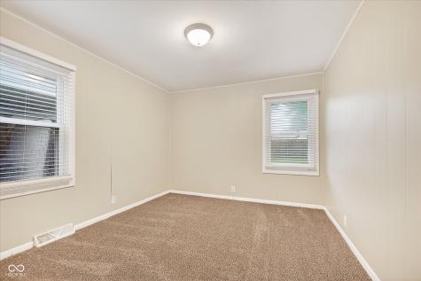 307 Crestview Court Chesterfield IN 46017