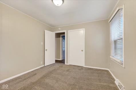 307 Crestview Court Chesterfield IN 46017