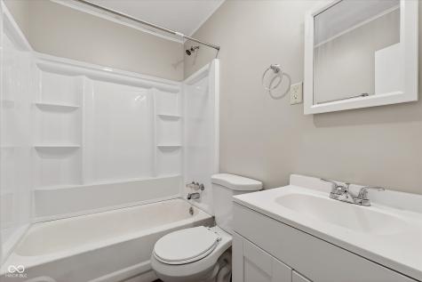 307 Crestview Court Chesterfield IN 46017
