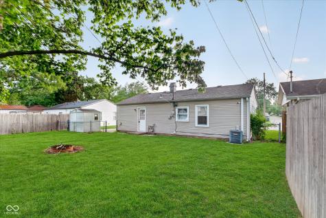 307 Crestview Court Chesterfield IN 46017