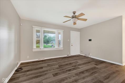 307 Crestview Court Chesterfield IN 46017