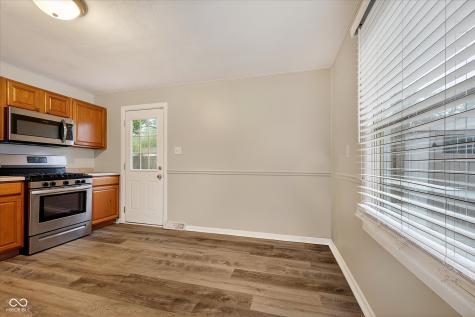 307 Crestview Court Chesterfield IN 46017