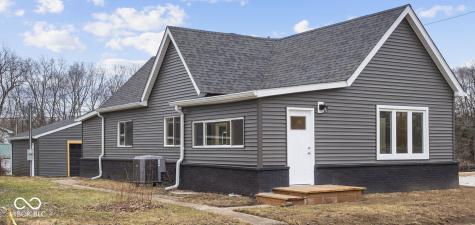 626 N Main Street Clinton IN 47842