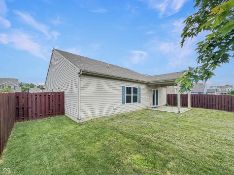 881 Sommersweet Run Greenwood IN 46143
