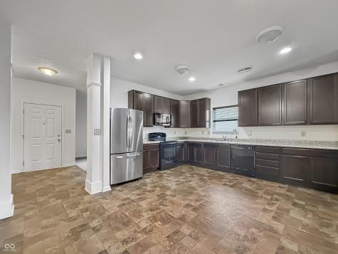 881 Sommersweet Run Greenwood IN 46143