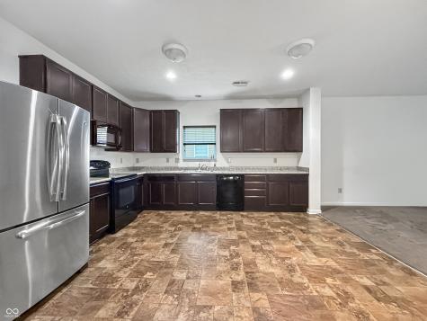 881 Sommersweet Run Greenwood IN 46143