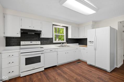 9222 Allisonwood Drive Indianapolis IN 46250
