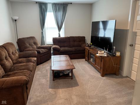 1303 Eton Way Avon IN 46123
