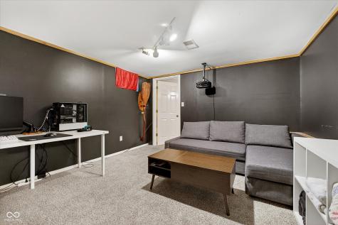 3637 W 69th Street Indianapolis IN 46268