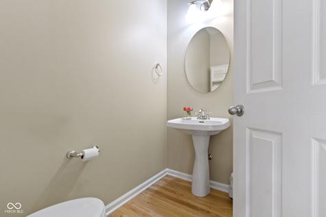 12269 Enmore Park Fishers IN 46037