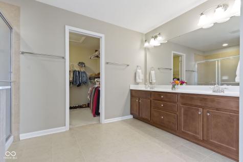 12269 Enmore Park Fishers IN 46037