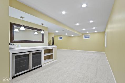 12269 Enmore Park Fishers IN 46037