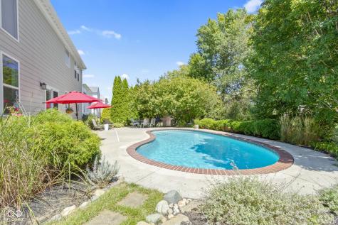 12269 Enmore Park Fishers IN 46037