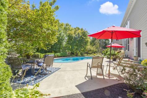 12269 Enmore Park Fishers IN 46037