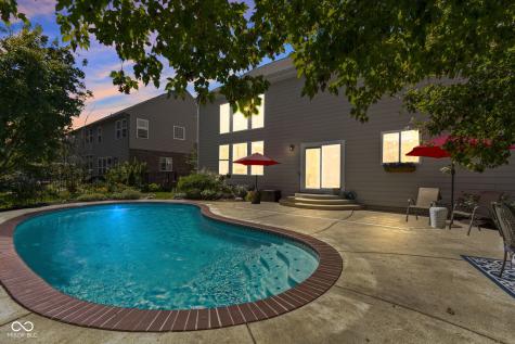 12269 Enmore Park Fishers IN 46037