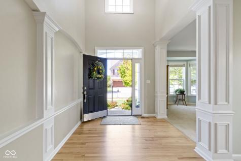 12269 Enmore Park Fishers IN 46037