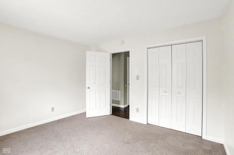 5327 Milhouse Road Indianapolis IN 46221