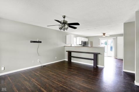 5327 Milhouse Road Indianapolis IN 46221