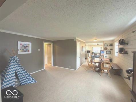 809 Cottage Avenue Crawfordsville IN 47933