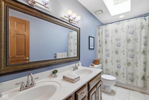 414 Deer Walk Trace Westfield IN 46074