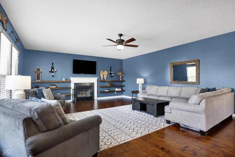 13836 Fieldcrest Drive Mccordsville IN 46055