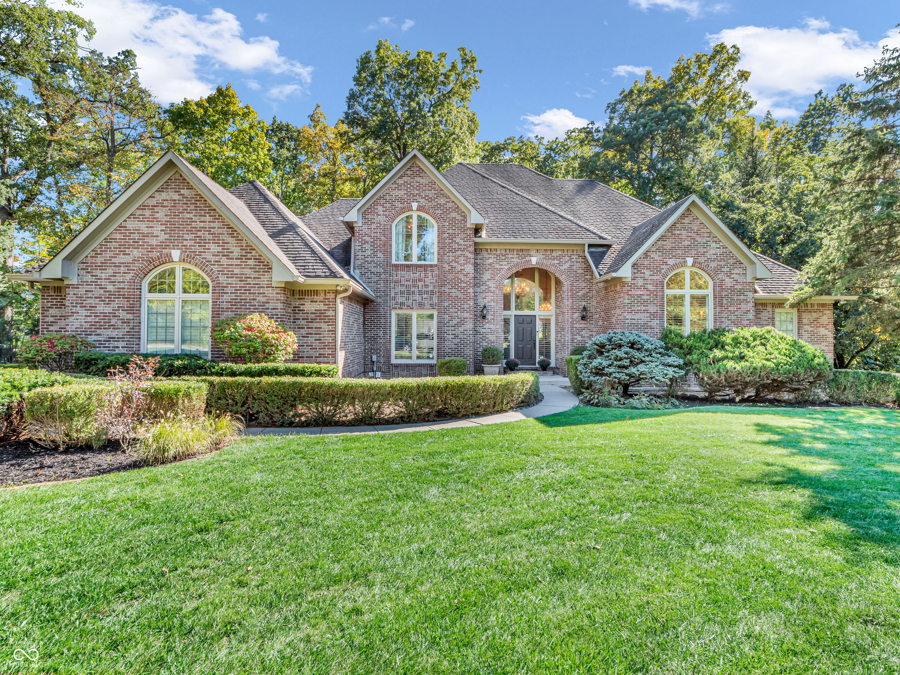 8737 Lantern Forest Court Indianapolis IN 46256
