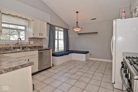 202 Sugar Bush Lane S Brownsburg IN 46112