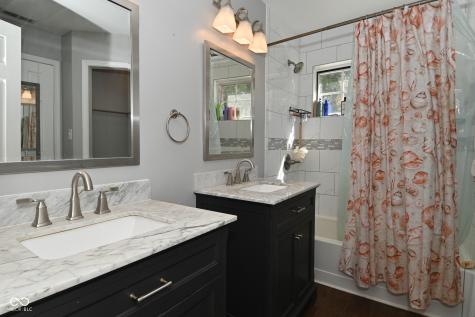 202 Sugar Bush Lane S Brownsburg IN 46112