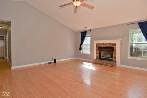 202 Sugar Bush Lane S Brownsburg IN 46112