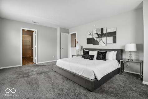 1236 N Aberdeen Drive Franklin IN 46131