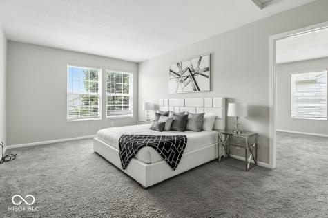 1236 N Aberdeen Drive Franklin IN 46131