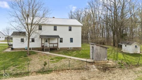 2034 N Naugle Road Salem IN 47167