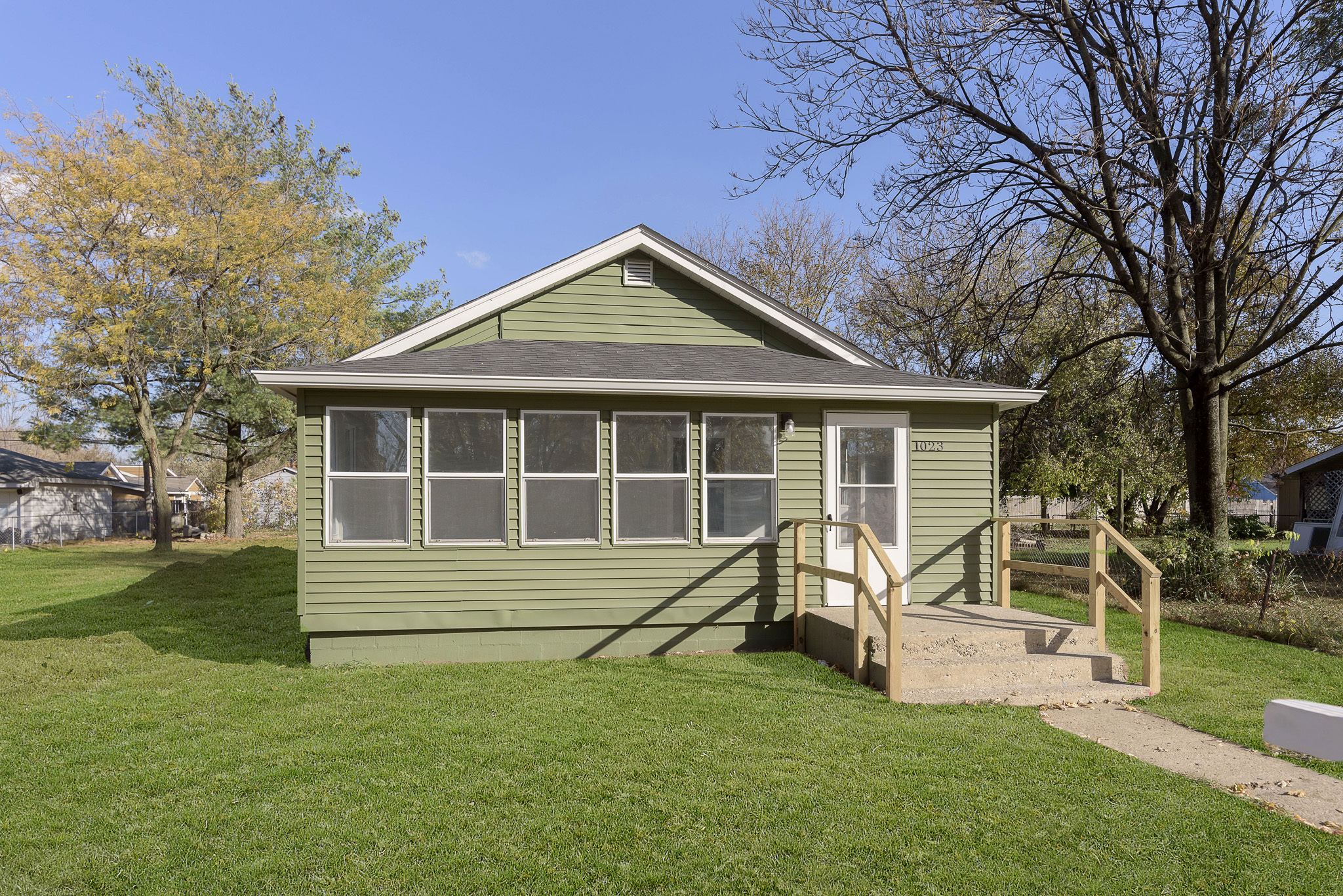 1023 S Belleview Place Indianapolis IN 46221
