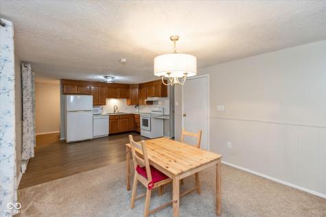1262 Barefoot Trail Greenwood IN 46142