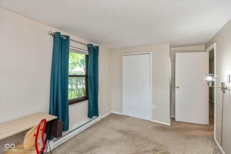 1262 Barefoot Trail Greenwood IN 46142