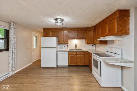 1262 Barefoot Trail Greenwood IN 46142