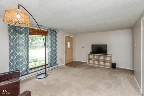 1262 Barefoot Trail Greenwood IN 46142