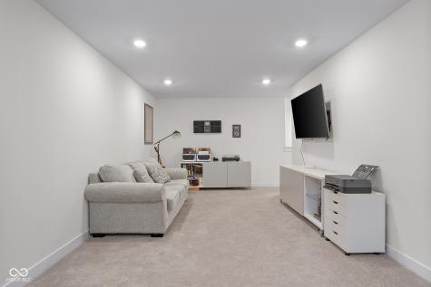 2751 Victory Drive Columbus IN 47203