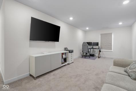 2751 Victory Drive Columbus IN 47203