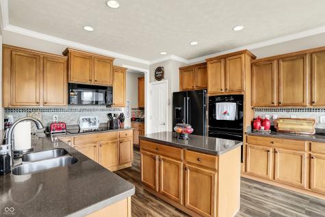 16131 Oliver Street Fishers IN 46037