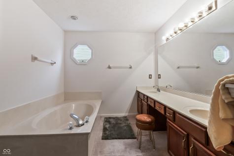 7866 Sand Shoal Court Indianapolis IN 46236